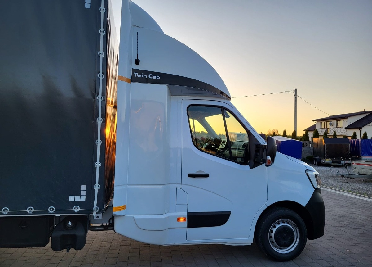 Тентованный фургон Renault Master 10 europalet Salon Polska Masrer Kabina XXL: фото 12