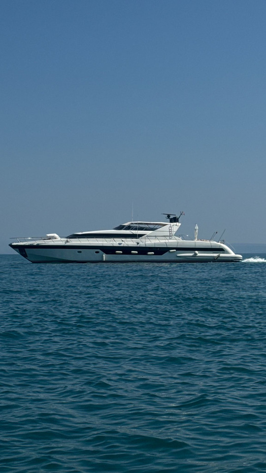 Mangusta 107 Sport 107 Sport (Overmarine) - Другая техника: фото 2 Mangusta 107 Sport 107 Sport (Overmarine) - Другая техника: фото 2