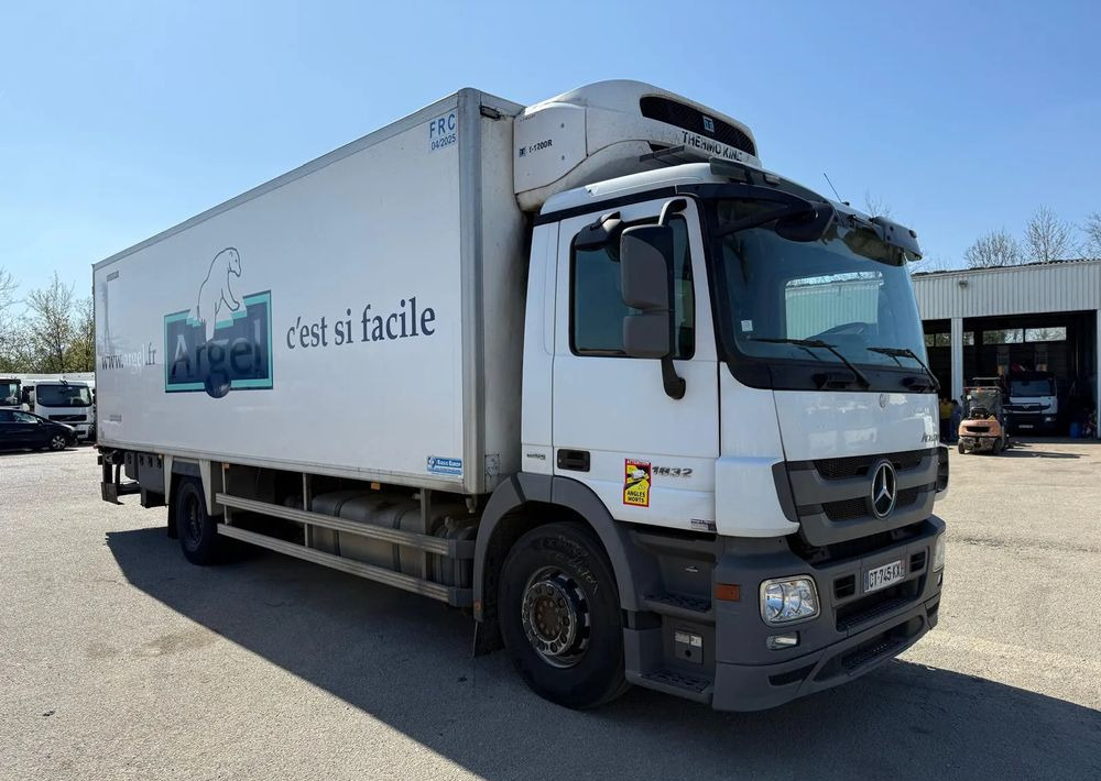 Mercedes-Benz ACTROS 1832 4X2 CHŁODNIA TERMOKING T1200-R Winda - Рефрижератор: фото 1 Mercedes-Benz ACTROS 1832 4X2 CHŁODNIA TERMOKING T1200-R Winda - Рефрижератор: фото 1