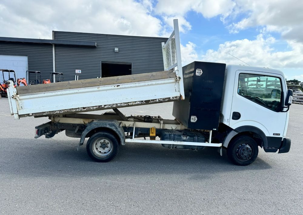 Nissan NT400 - Самосвал: фото 5 Nissan NT400 - Самосвал: фото 5