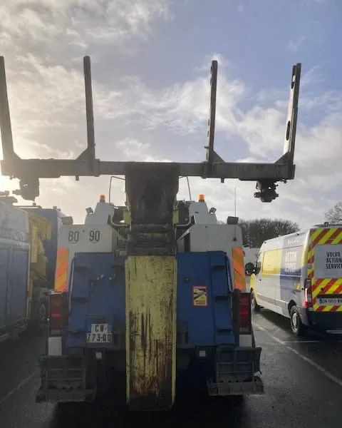 Volvo FL10 - Эвакуатор: фото 4 Volvo FL10 - Эвакуатор: фото 4