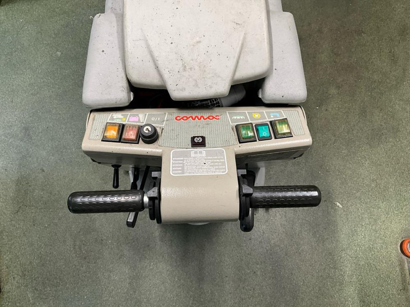 Comac Simpla 50 Bt - Металлообрабатывающий станок: фото 4 Comac Simpla 50 Bt - Металлообрабатывающий станок: фото 4
