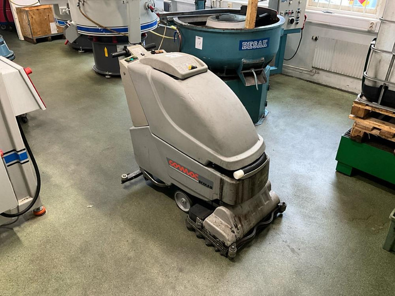 Comac Simpla 50 Bt - Металлообрабатывающий станок: фото 1 Comac Simpla 50 Bt - Металлообрабатывающий станок: фото 1