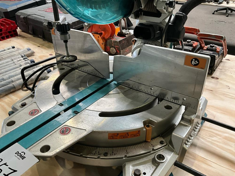Makita LS1219L - Металлообрабатывающий станок: фото 5 Makita LS1219L - Металлообрабатывающий станок: фото 5