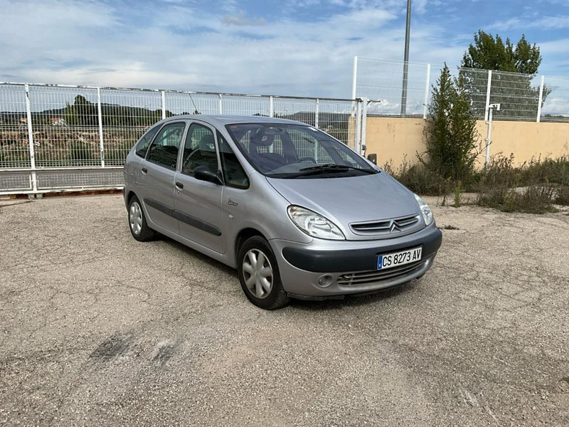 Citroën Xsara - Строительная техника: фото 2 Citroën Xsara - Строительная техника: фото 2