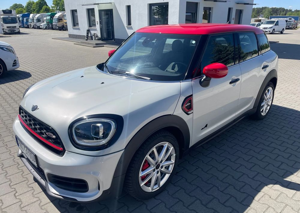 MINI John Cooper Works Countryman All4 - Внедорожник: фото 3 MINI John Cooper Works Countryman All4 - Внедорожник: фото 3