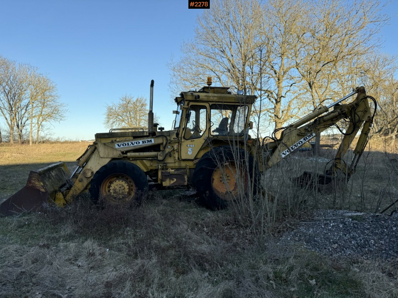 Backhoe loader Volvo BM 646 with attachments Repair object - Экскаватор-погрузчик: фото 3 Backhoe loader Volvo BM 646 with attachments Repair object - Экскаватор-погрузчик: фото 3