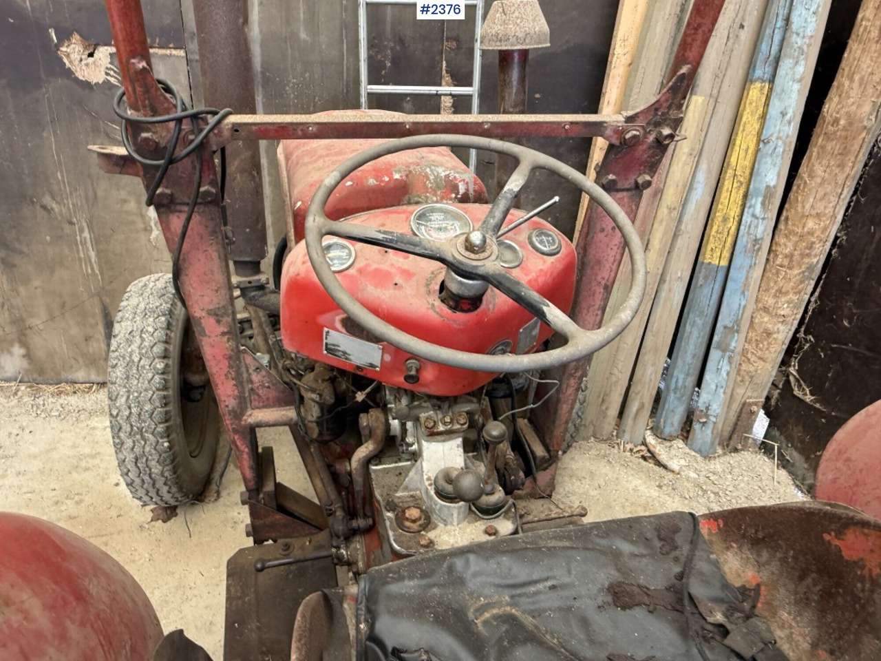 Трактор Massey Ferguson Special 35X: фото 10