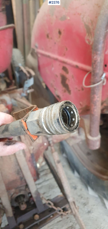 Трактор Massey Ferguson Special 35X: фото 20