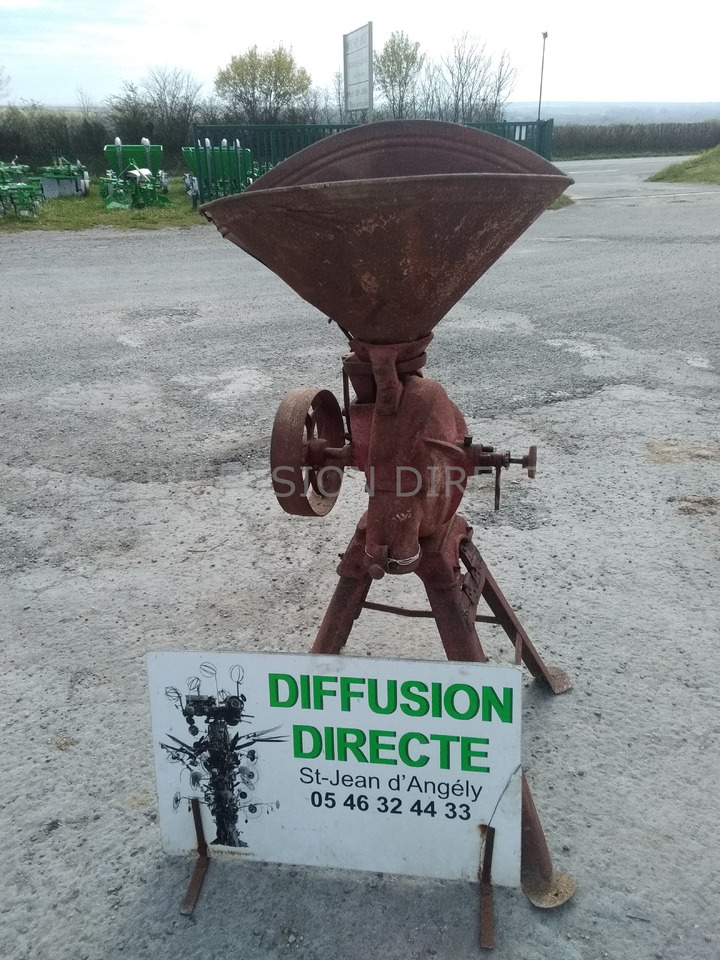 MOULIN A FARINE - Послеуборочное оборудование: фото 1 MOULIN A FARINE - Послеуборочное оборудование: фото 1