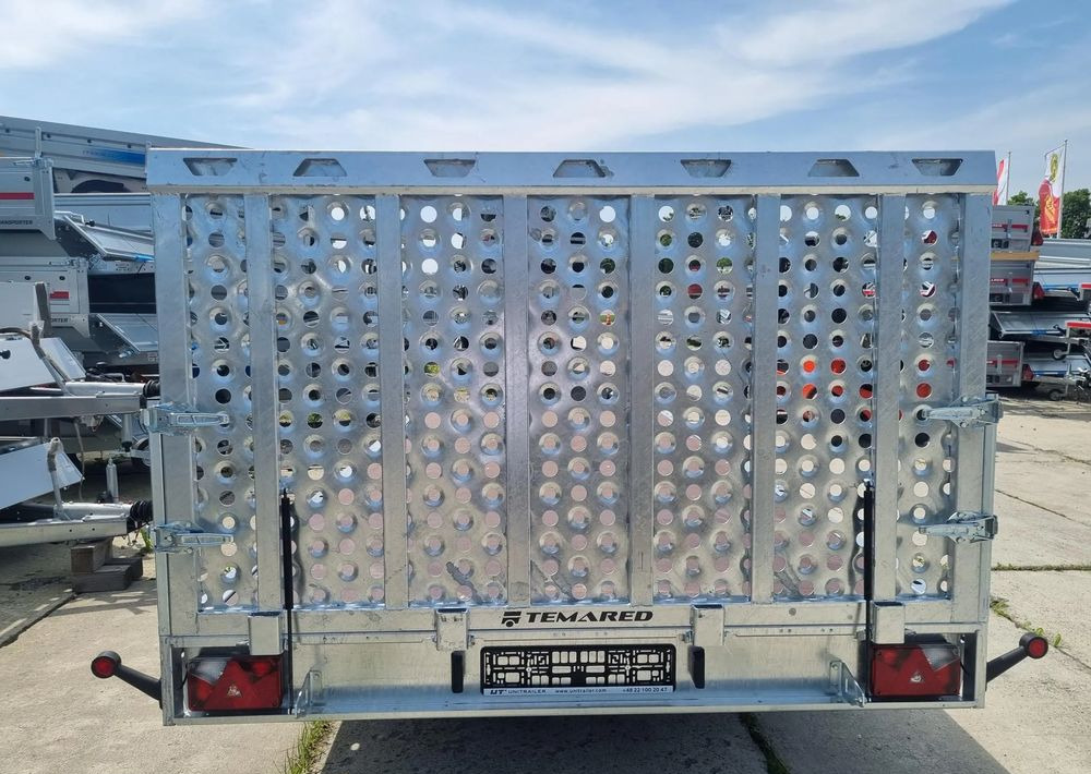 TEMARED UNIVERSAL 5121/3 3.5T R10C SKLEJKA - Прицеп бортовой/ Платформа: фото 4 TEMARED UNIVERSAL 5121/3 3.5T R10C SKLEJKA - Прицеп бортовой/ Платформа: фото 4