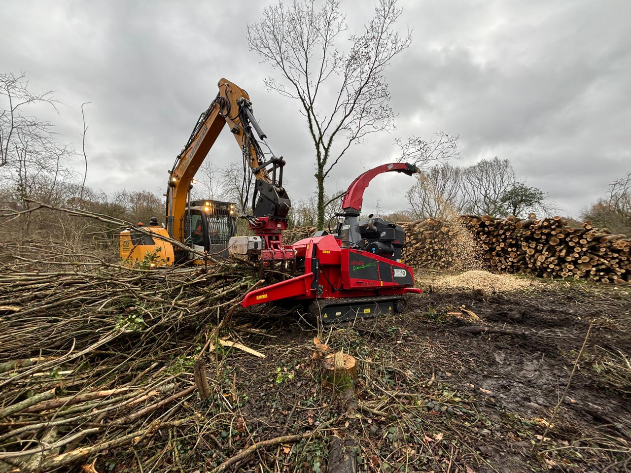 Измельчитель древесины UFKES 942 Chipper: фото 12 Измельчитель древесины UFKES 942 Chipper: фото 12