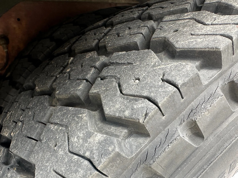 Грузовик с закрытым кузовом Iveco EuroCargo 120 manual haib 099 Hiduo remote: фото 20