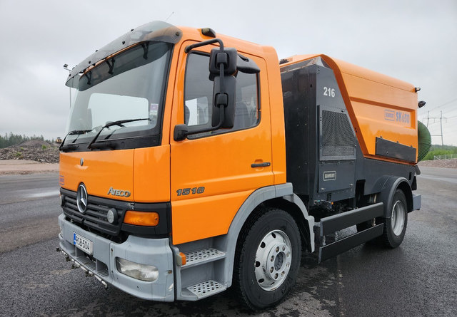 SchmidtSK650 Atego 85kmh/h - Подметально-уборочная машина: фото 1 SchmidtSK650 Atego 85kmh/h - Подметально-уборочная машина: фото 1