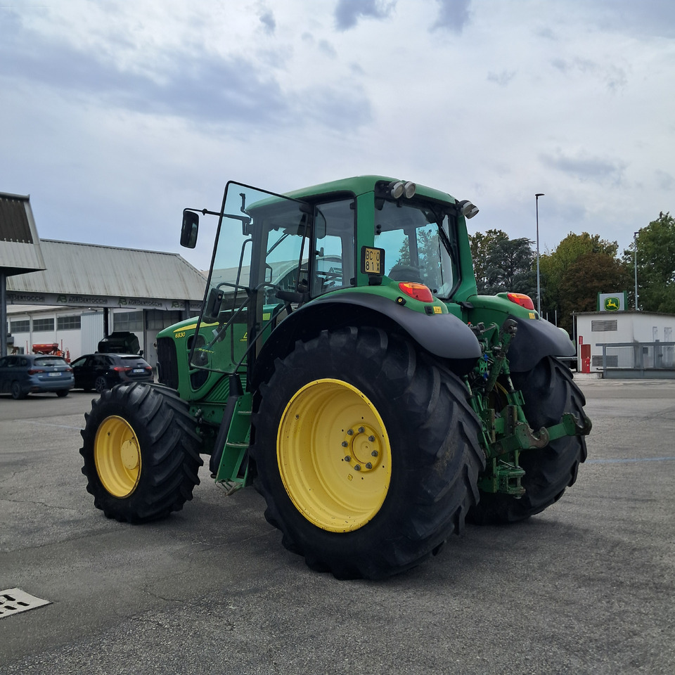 JOHN DEERE 6830 Premium - Трактор: фото 2 JOHN DEERE 6830 Premium - Трактор: фото 2