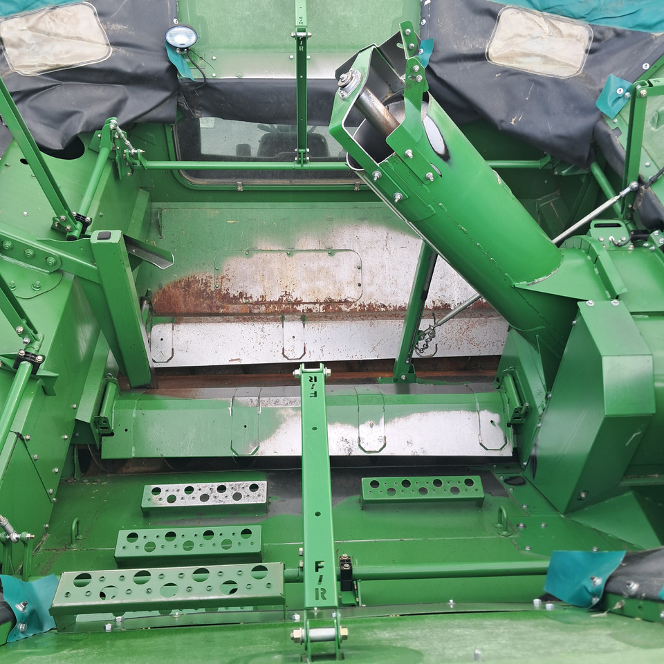 Зерноуборочный комбайн MIETITREBBIA JOHN DEERE S660: фото 14