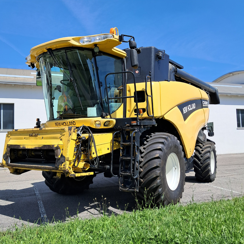 NEW HOLLAND CX880 - Зерноуборочный комбайн: фото 1 NEW HOLLAND CX880 - Зерноуборочный комбайн: фото 1