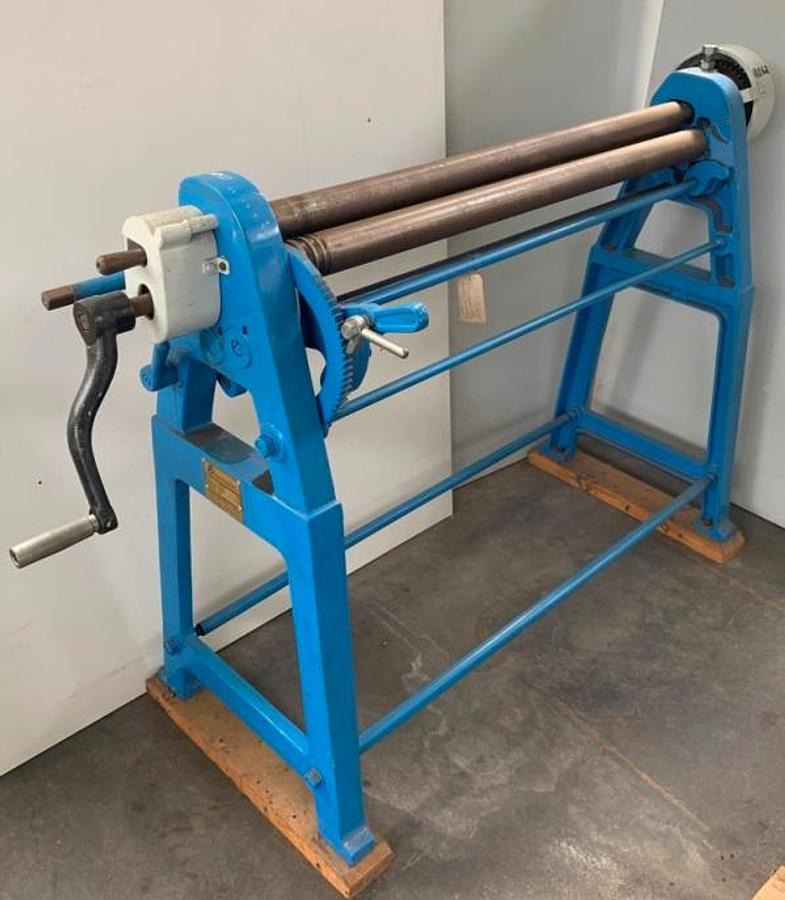 Dreiwalzen-Rundbiegemaschine DURMAZLAR - Металлообрабатывающий станок: фото 1 Dreiwalzen-Rundbiegemaschine DURMAZLAR - Металлообрабатывающий станок: фото 1