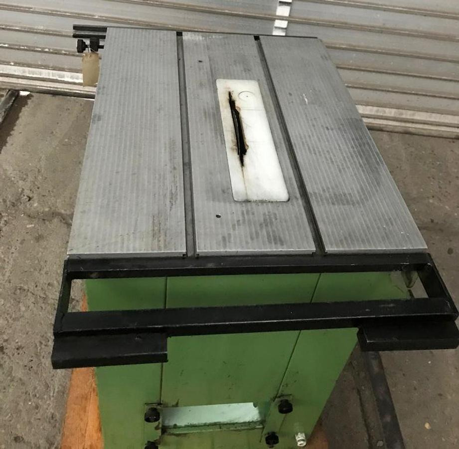 Präzisions-Holzkreissäge ULMIA - Деревообрабатывающий станок: фото 4 Präzisions-Holzkreissäge ULMIA - Деревообрабатывающий станок: фото 4