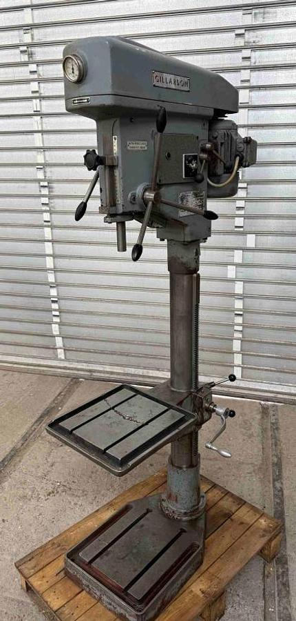 Säulenbohrmaschine GILLARDON - Сверлильный станок: фото 1 Säulenbohrmaschine GILLARDON - Сверлильный станок: фото 1