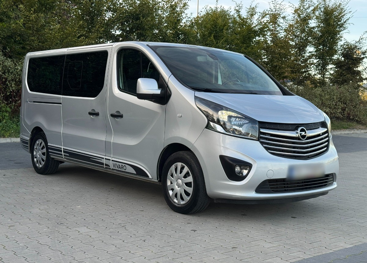 Opel Vivaro 1.6 DCI 145KM 9 osobowy Nawiewy góra dół DOINWESTOWANY Super stan - Универсал: фото 2 Opel Vivaro 1.6 DCI 145KM 9 osobowy Nawiewy góra dół DOINWESTOWANY Super stan - Универсал: фото 2