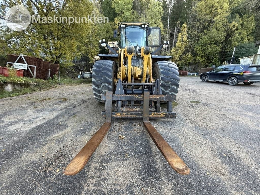 CAT 980 - Колёсный погрузчик: фото 2 CAT 980 - Колёсный погрузчик: фото 2