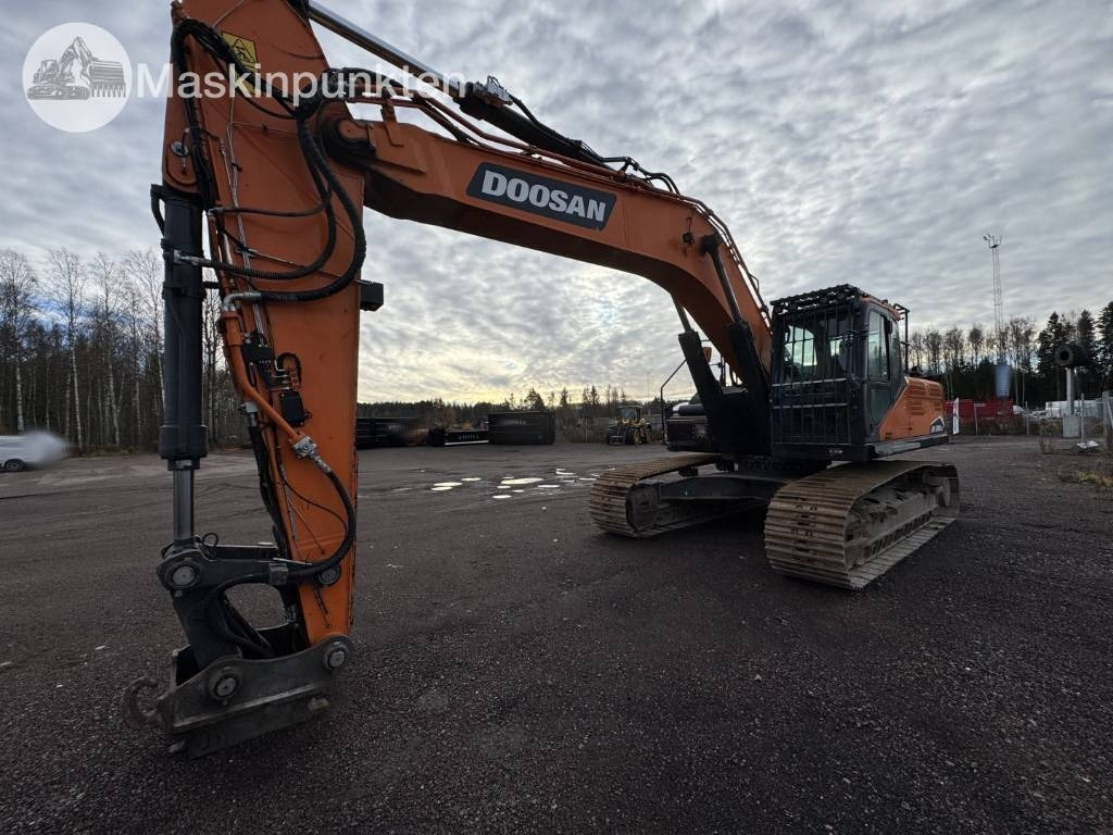 Doosan DX 300 LC  - Гусеничный экскаватор: фото 1 Doosan DX 300 LC  - Гусеничный экскаватор: фото 1