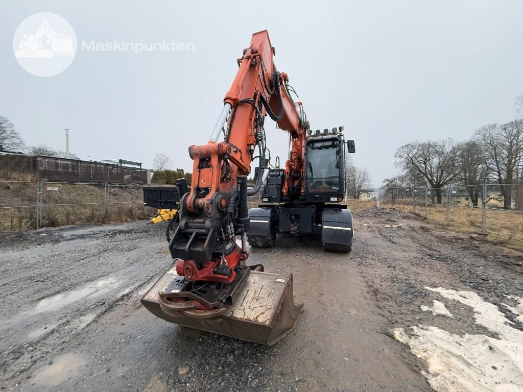 Hitachi ZX 170 W-5 B - Колёсный экскаватор: фото 3 Hitachi ZX 170 W-5 B - Колёсный экскаватор: фото 3