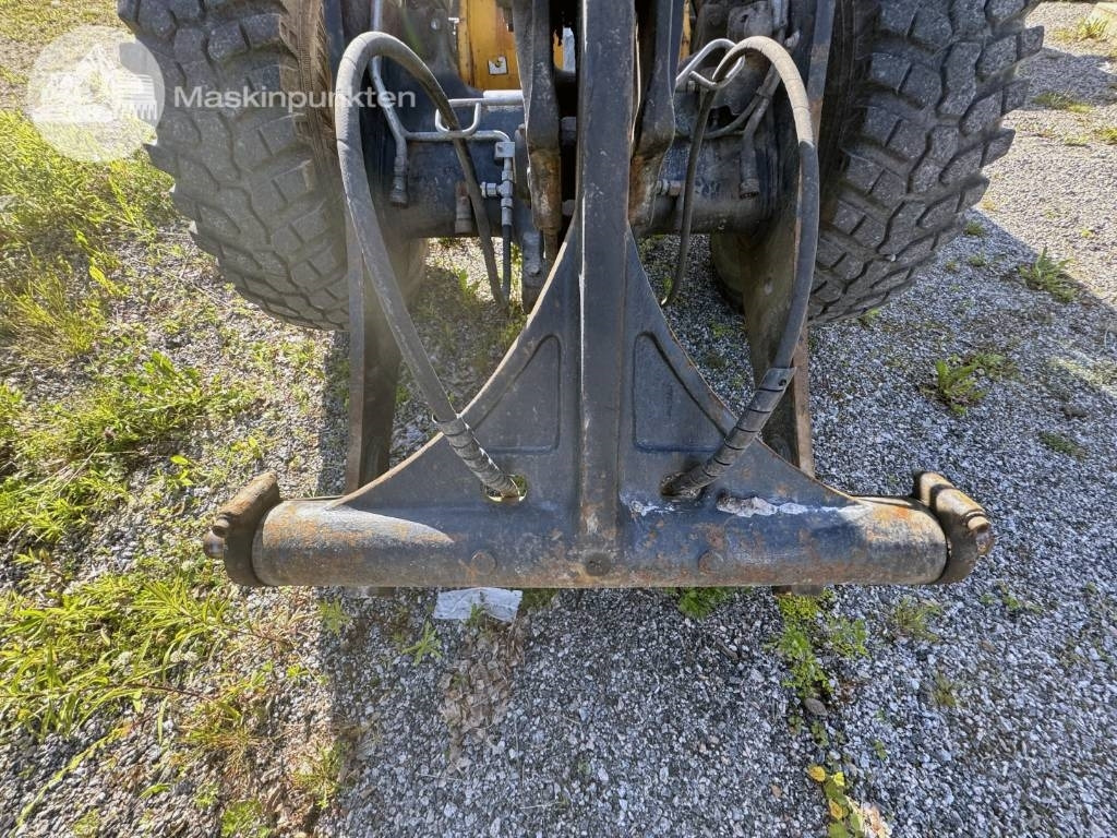 Колёсный погрузчик JCB 413 K: фото 37