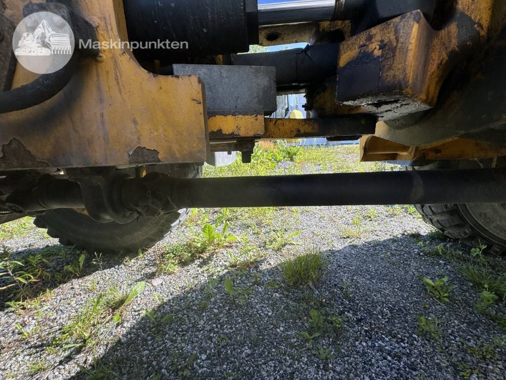 Колёсный погрузчик JCB 413 K: фото 11