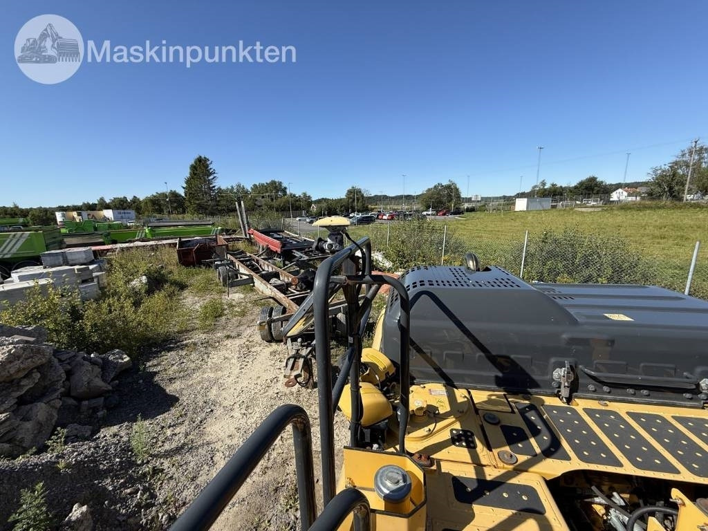 Гусеничный экскаватор Komatsu PC 210 LC-11: фото 46