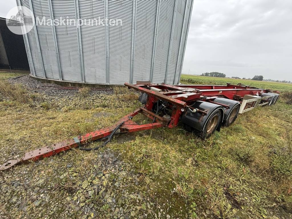 Roadex LVS 38 - Прицеп мультилифт/ Бункеровоз: фото 1 Roadex LVS 38 - Прицеп мультилифт/ Бункеровоз: фото 1