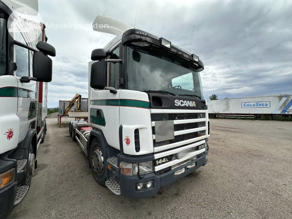 Scania R 124 LB - Грузовик-контейнеровоз/ Сменный кузов: фото 3 Scania R 124 LB - Грузовик-контейнеровоз/ Сменный кузов: фото 3