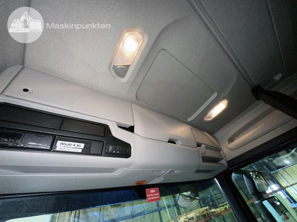 Грузовик с закрытым кузовом Scania R 450: фото 17