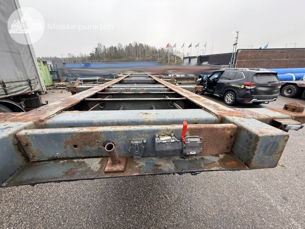 Schweriner CS 40 - Полуприцеп-контейнеровоз/ Сменный кузов: фото 3 Schweriner CS 40 - Полуприцеп-контейнеровоз/ Сменный кузов: фото 3