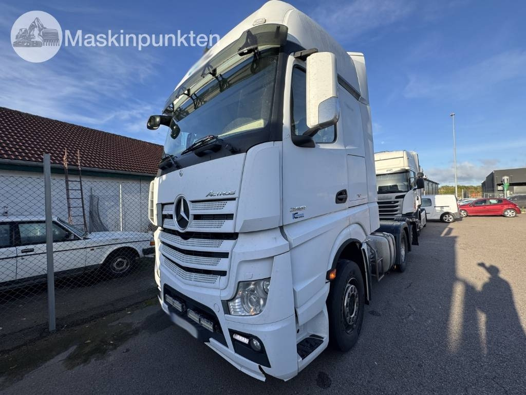 Mercedes-Benz Actros 963-4-C - Тягач: фото 1 Mercedes-Benz Actros 963-4-C - Тягач: фото 1
