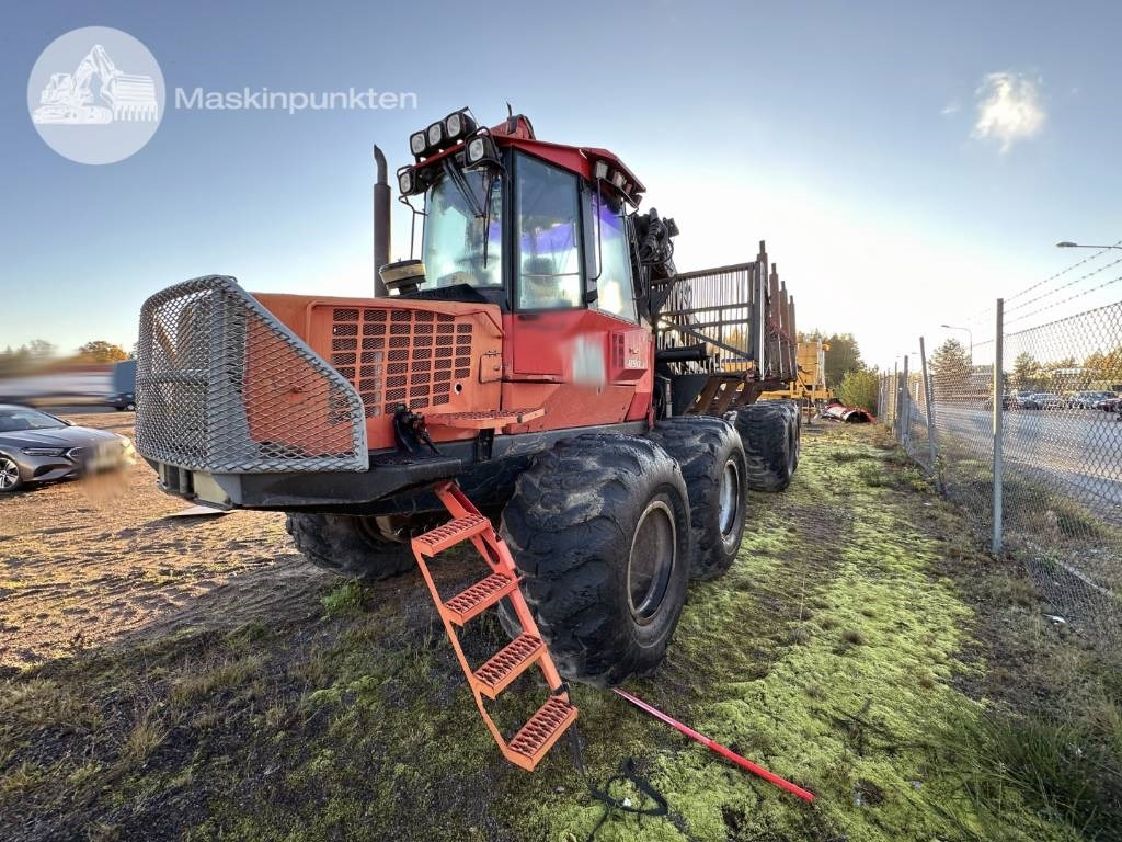 Valmet 890.3 - Форвардер: фото 1 Valmet 890.3 - Форвардер: фото 1