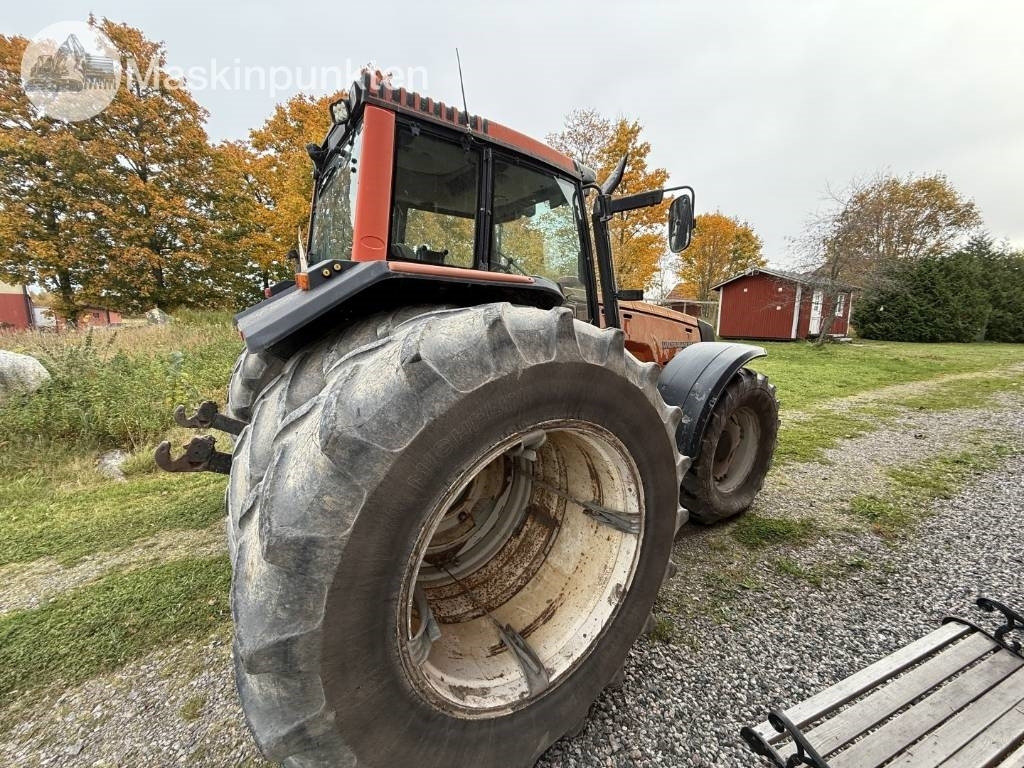 Valtra Valmet 8350-4  - Трактор: фото 5 Valtra Valmet 8350-4  - Трактор: фото 5