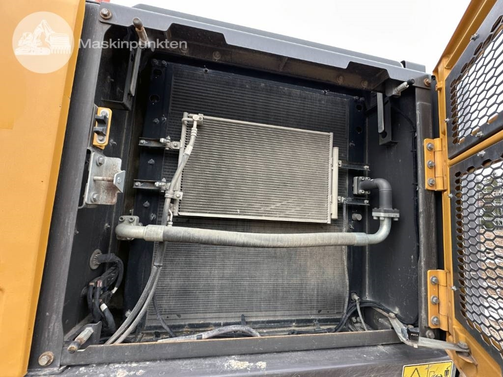 Volvo EC 300 EL в лизинг Volvo EC 300 EL: фото 44 Volvo EC 300 EL в лизинг Volvo EC 300 EL: фото 44