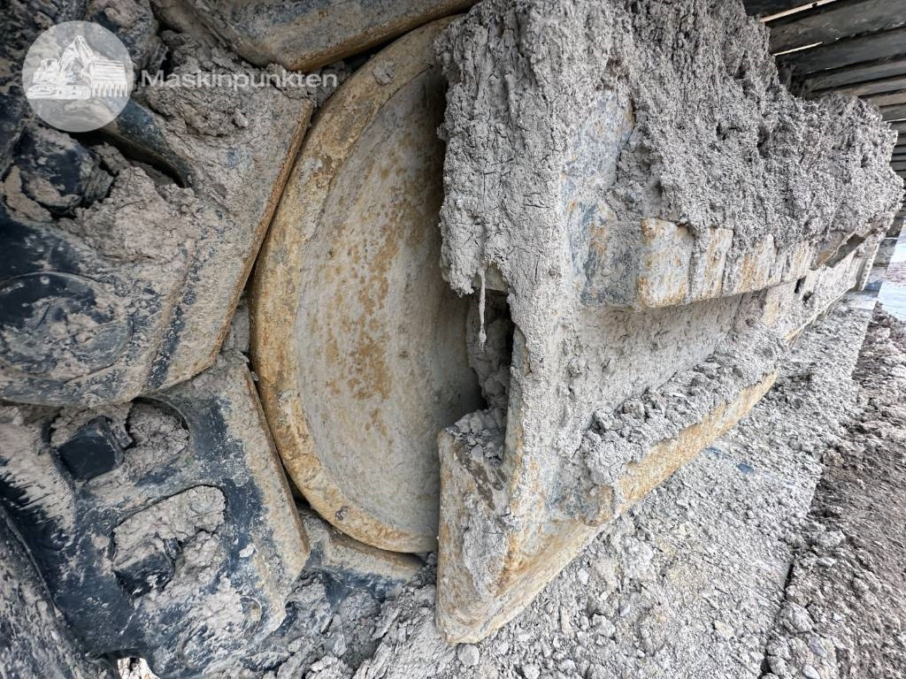 Volvo EC 300 EL в лизинг Volvo EC 300 EL: фото 26 Volvo EC 300 EL в лизинг Volvo EC 300 EL: фото 26