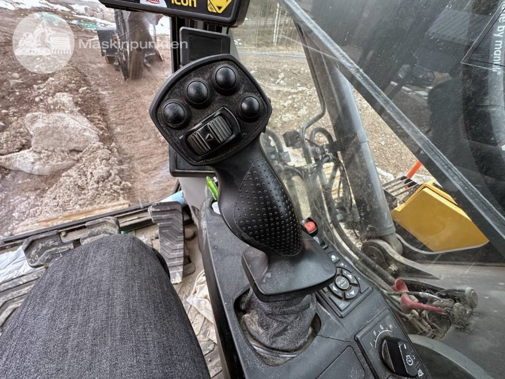 Volvo EC 300 EL в лизинг Volvo EC 300 EL: фото 13 Volvo EC 300 EL в лизинг Volvo EC 300 EL: фото 13