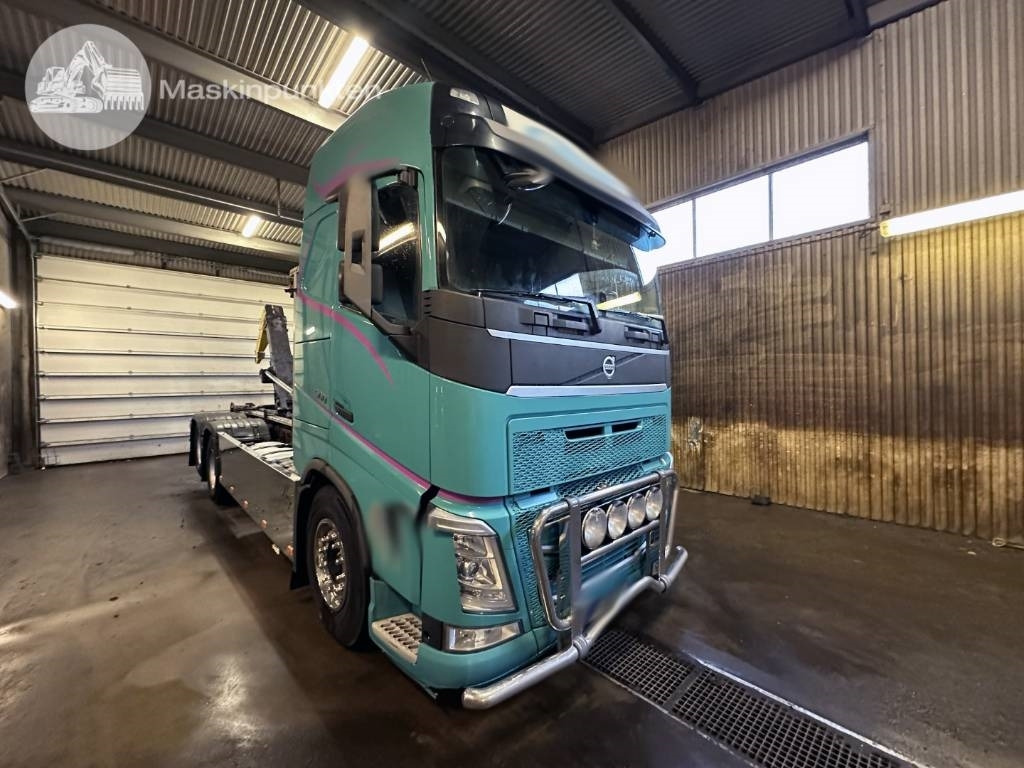 Volvo FH 13 500 - Крюковой мультилифт: фото 4 Volvo FH 13 500 - Крюковой мультилифт: фото 4