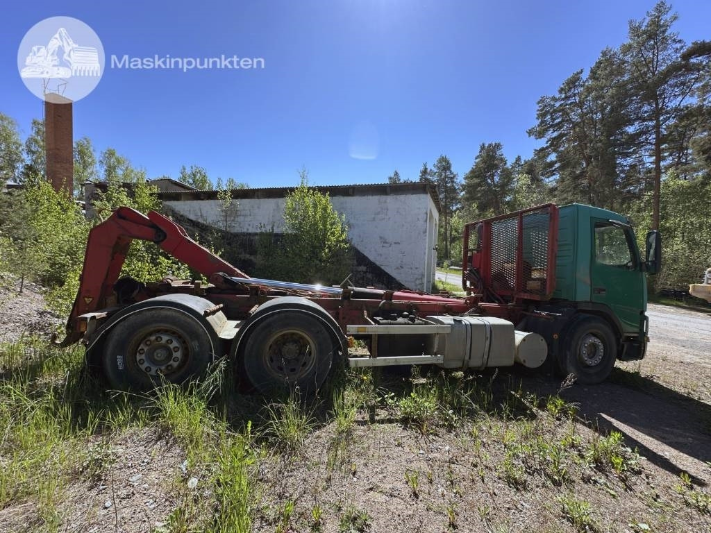 Volvo FM 12 420 - Крюковой мультилифт: фото 4 Volvo FM 12 420 - Крюковой мультилифт: фото 4