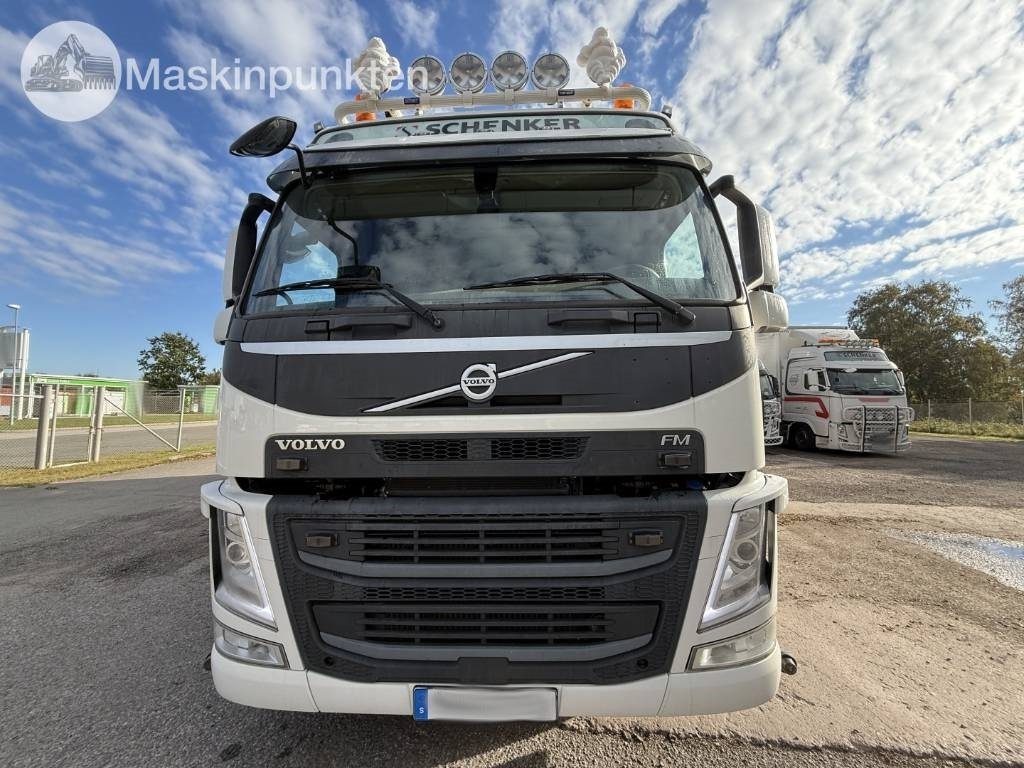 Volvo FM 460 - Грузовик-контейнеровоз/ Сменный кузов: фото 3 Volvo FM 460 - Грузовик-контейнеровоз/ Сменный кузов: фото 3