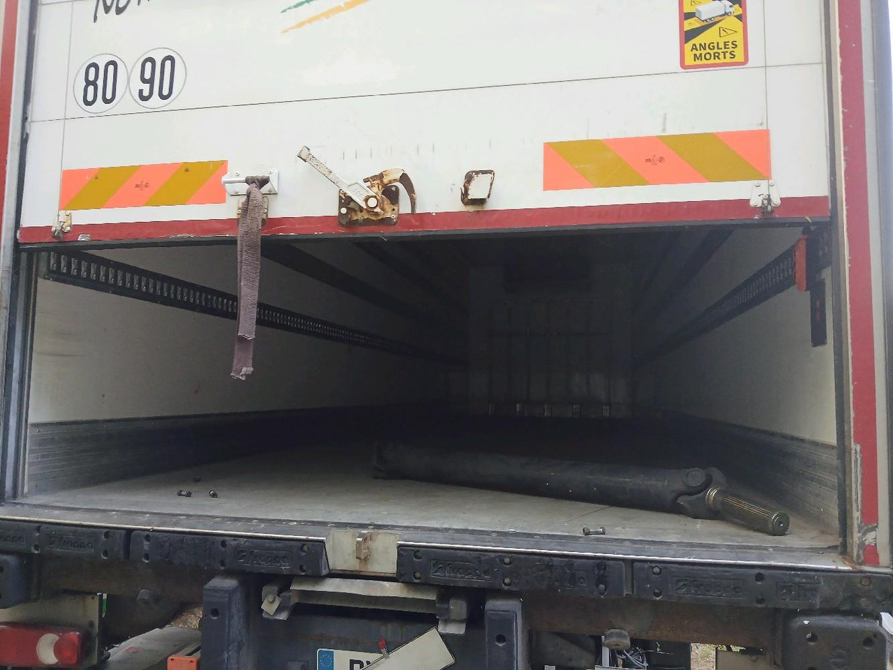 IVECO PORTEUR FRIGO 190E32 - Рефрижератор: фото 5 IVECO PORTEUR FRIGO 190E32 - Рефрижератор: фото 5