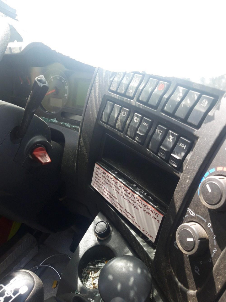 Пожарная машина RENAULT D 4X4 TOUT-TERRAIN INCENDIE: фото 13
