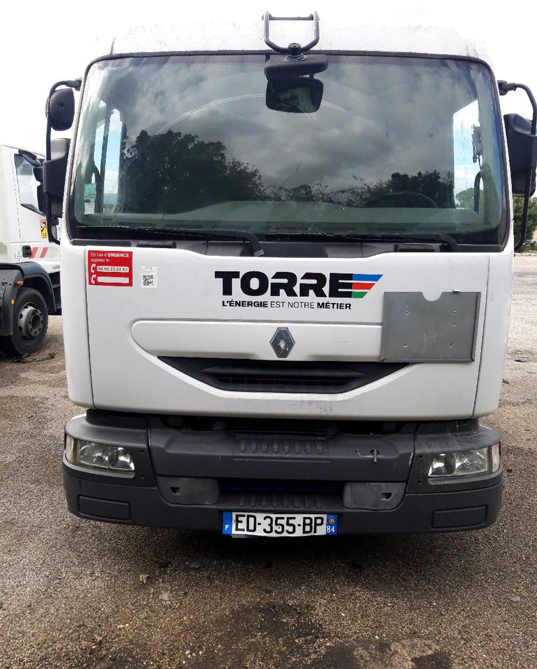 RENAULT MIDLUM CITERNE 7500 - Грузовик-цистерна: фото 2 RENAULT MIDLUM CITERNE 7500 - Грузовик-цистерна: фото 2