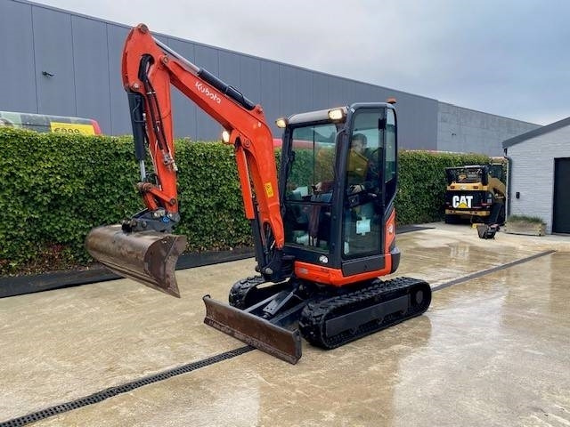 Kubota U 27-4 - Мини-экскаватор: фото 3 Kubota U 27-4 - Мини-экскаватор: фото 3