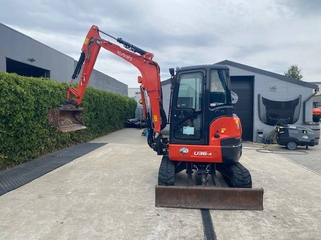Kubota U 36-4 - Мини-экскаватор: фото 1 Kubota U 36-4 - Мини-экскаватор: фото 1