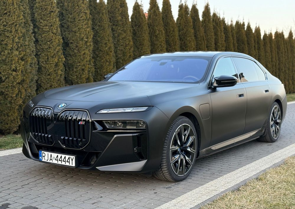 Седан BMW Seria 7 M760e PHEV xDrive sport: фото 1
